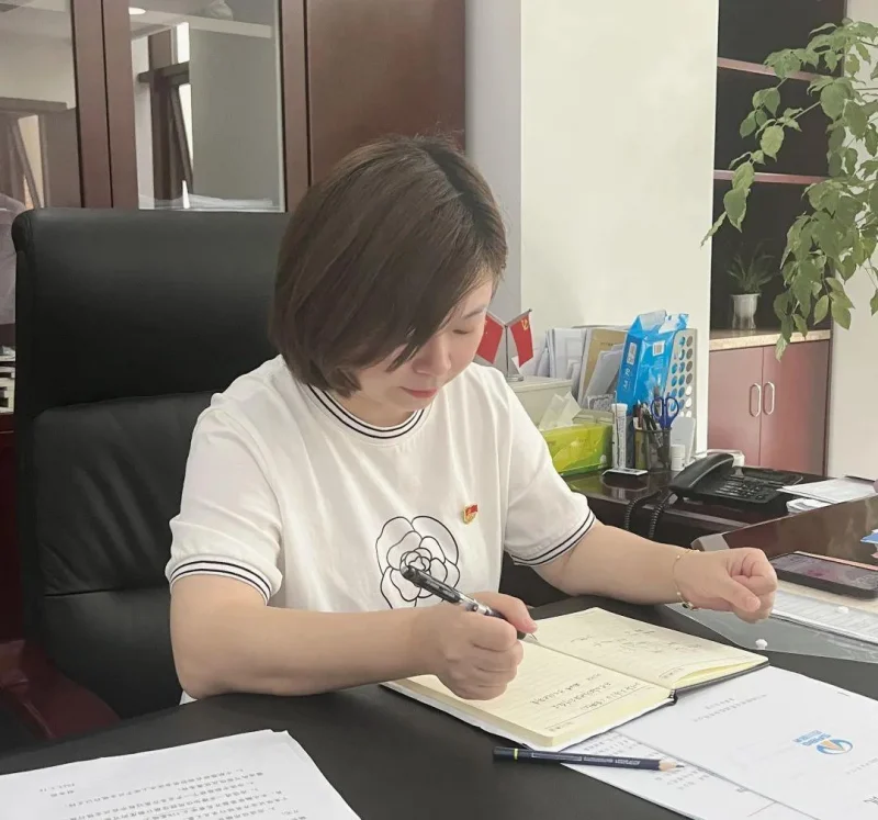 四川80后女董事长胡晓涉嫌严重违纪违法被查-GOGO社区