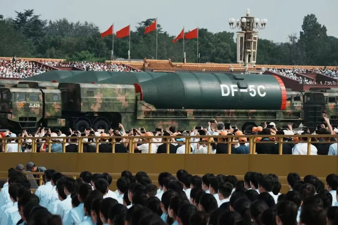 东风-5C震撼亮相，海外网友：别惹它……-GOGO社区